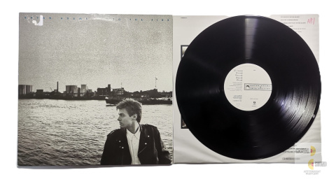 Bryan Adams - Into The Fire Bryan Adams - Into The Fire