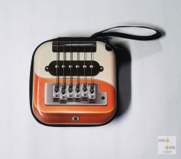 Etui na słuchawki - gitara