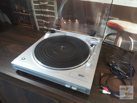Gramofon Denon DP-29F, full automat Gramofon Denon DP-29F, full automat