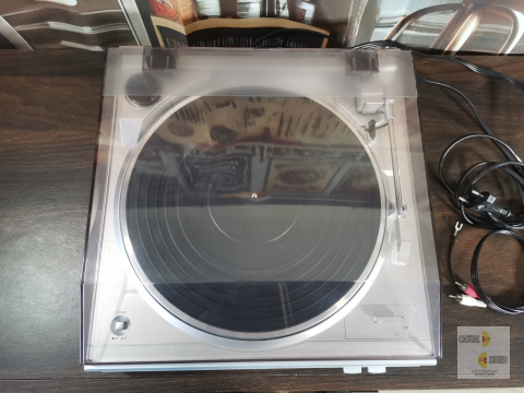 Gramofon Denon DP-29F, full automat Gramofon Denon DP-29F, full automat