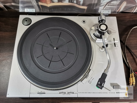 Gramofon Sanyo TP 1012UM , direct drive, Made in Japan Gramofon Sanyo TP 1012UM , direct drive, Made in Japan