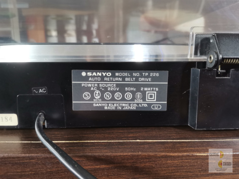 Gramofon Sanyo TP 226 - Made in Japan Gramofon Sanyo TP 226 - Made in Japan