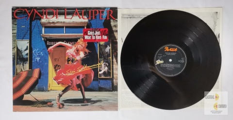 Cyndi Lauper - She's so unusual