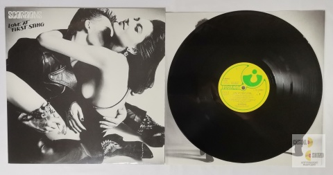 Scorpions - Love at first sting